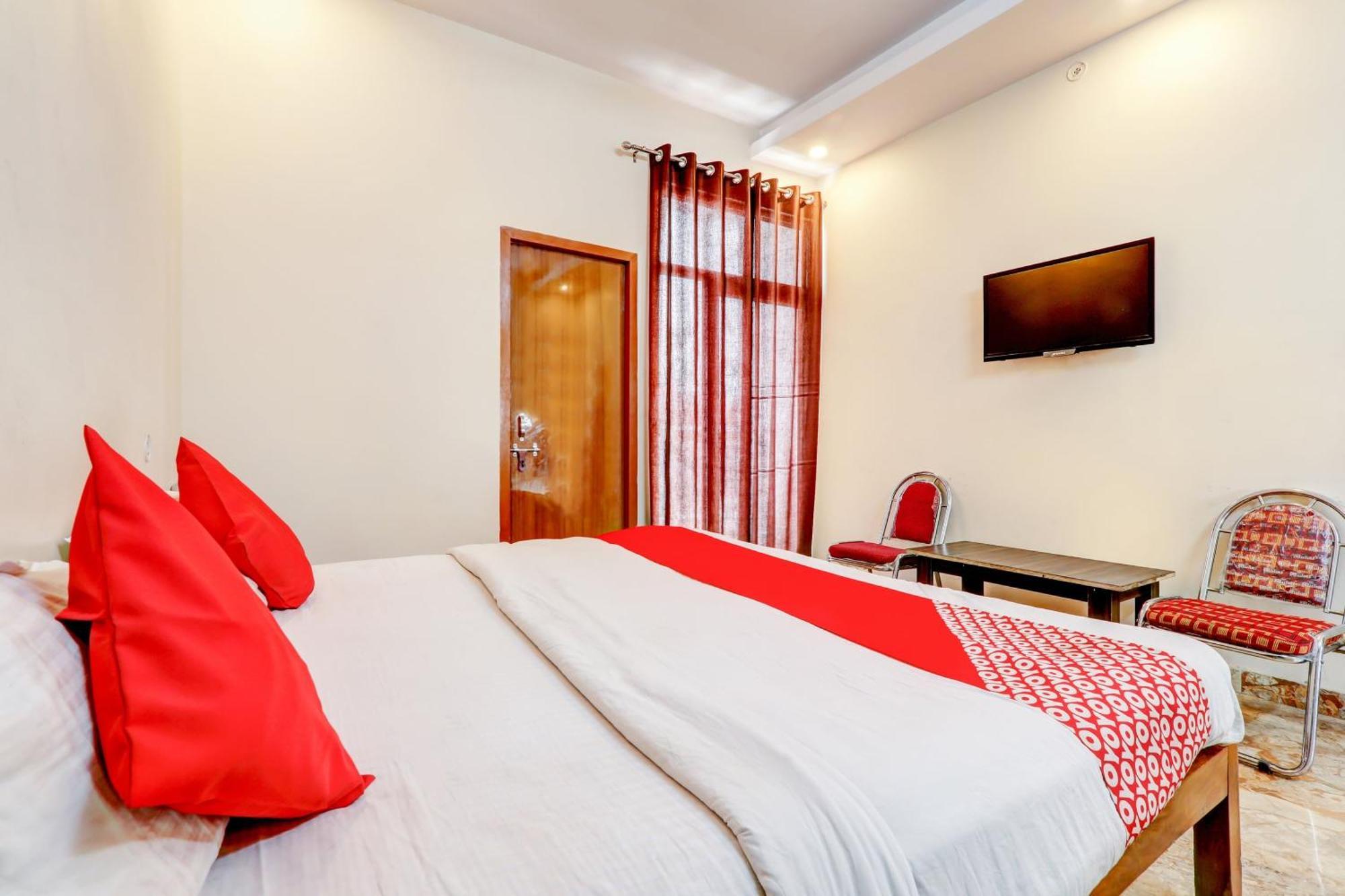 Hotel Oyo Flagship Raghuvar Palace Lucknow Esterno foto