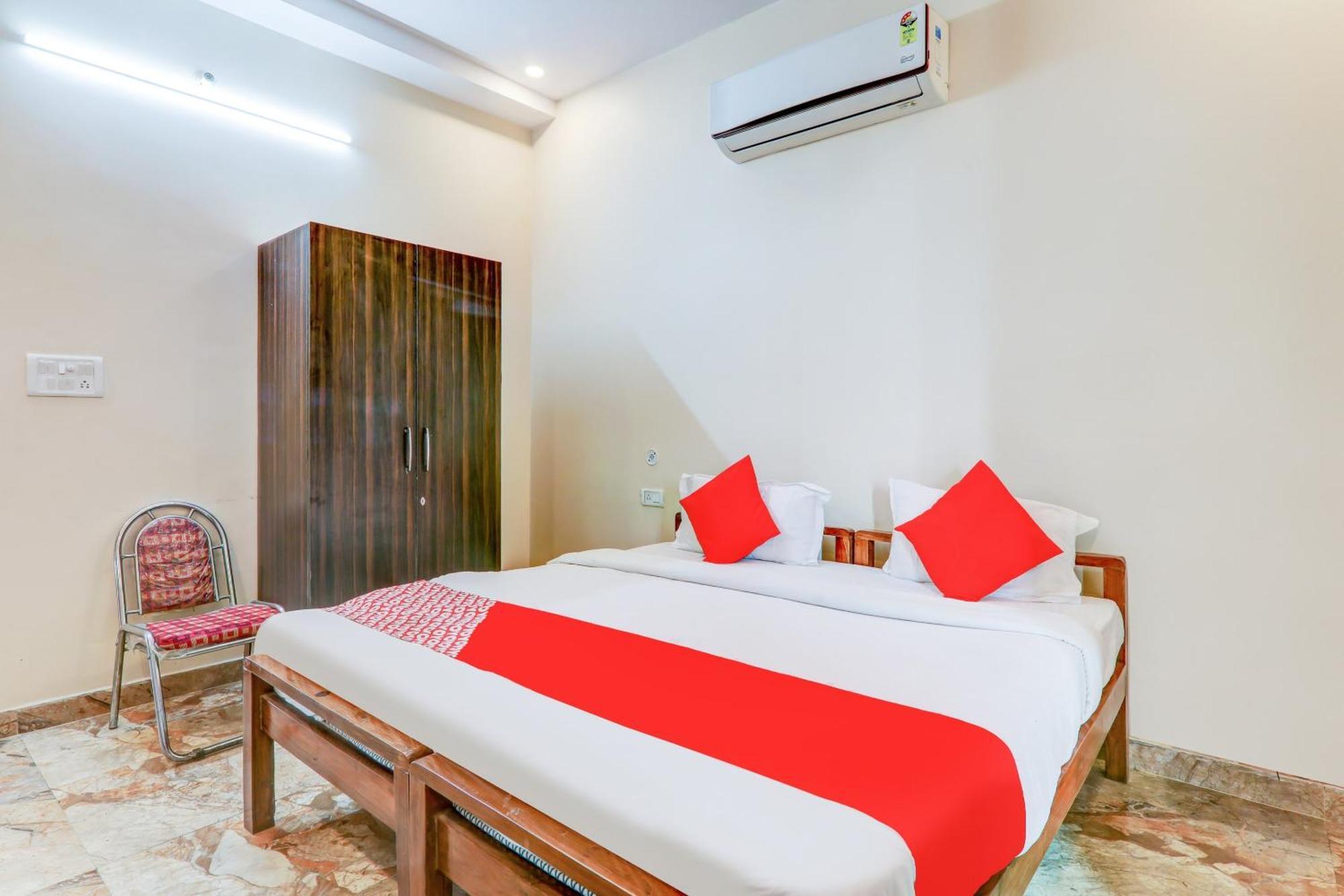 Hotel Oyo Flagship Raghuvar Palace Lucknow Esterno foto