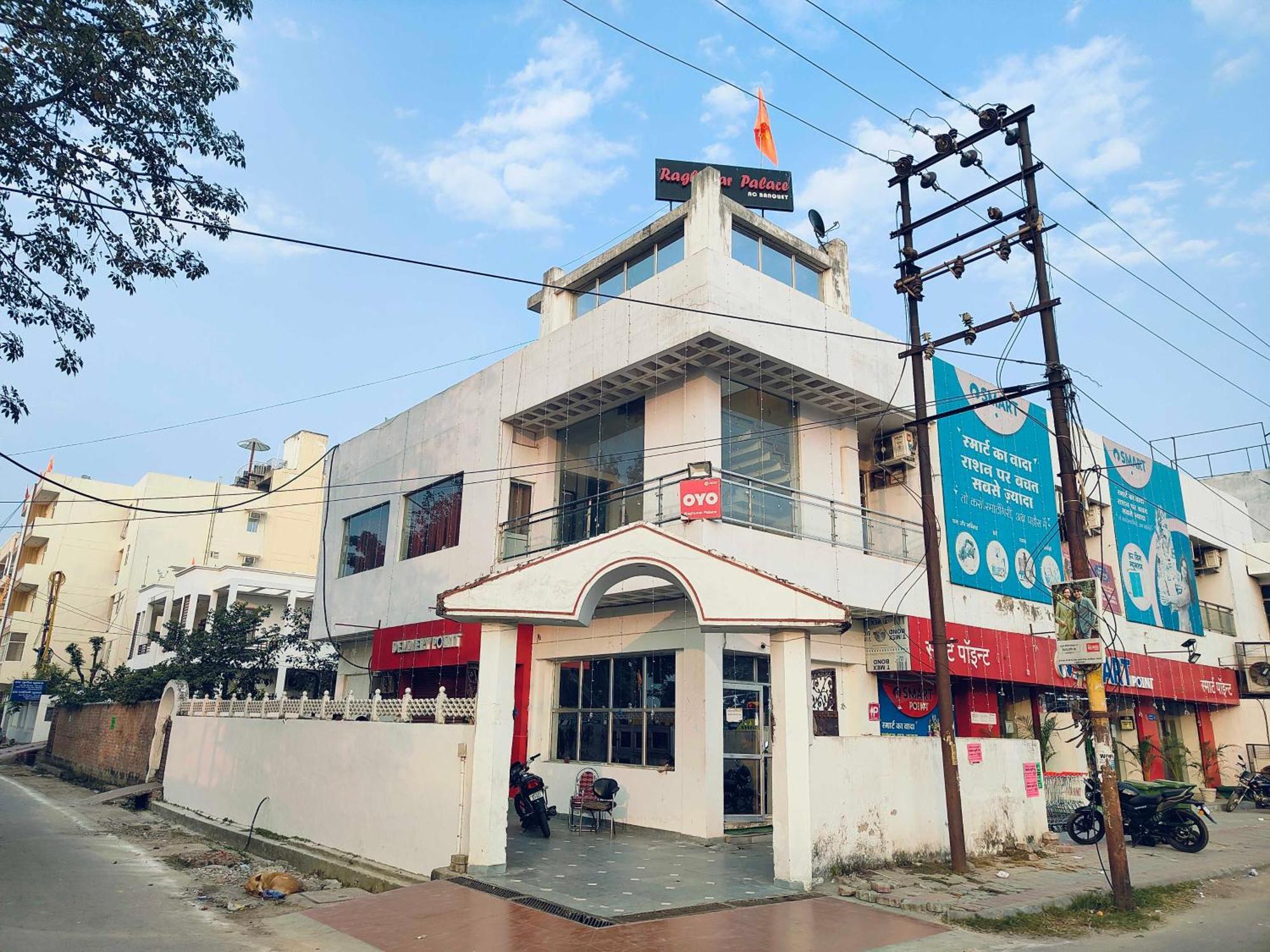 Hotel Oyo Flagship Raghuvar Palace Lucknow Esterno foto
